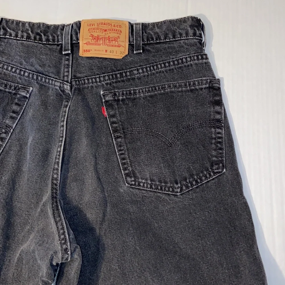 Vintage Levi’s 550 Men’s Size W 40 L 32 Black Denim Jeans - Picture 7 of 13